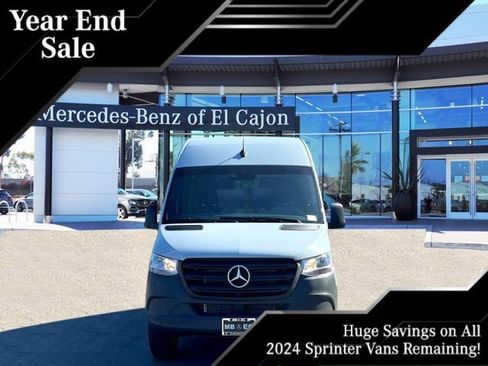 New 2024 Mercedes-Benz Sprinter 2500 image 2
