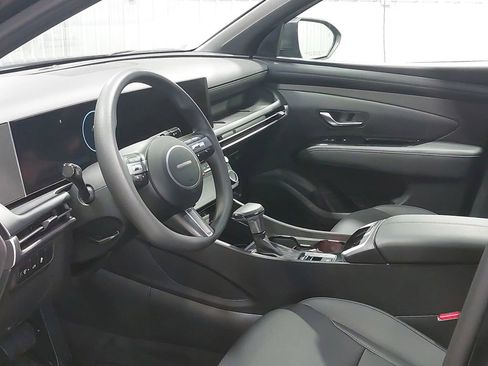 Certified 2025 Hyundai Santa Cruz SEL image 16