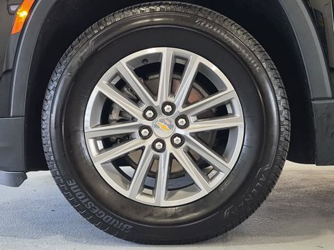 Used 2022 Chevrolet Traverse LT image 6