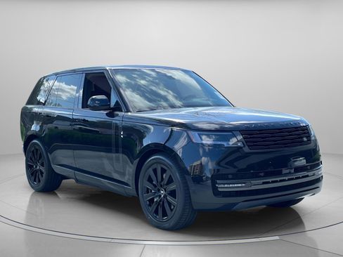 New 2025 Land Rover Range Rover SE image 5