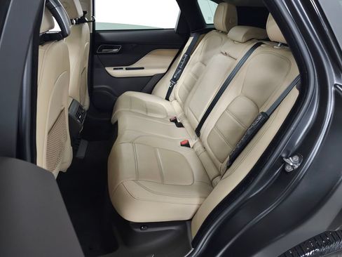 Used 2020 Jaguar F-PACE Prestige AWD/4WD image 34