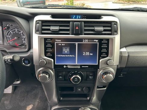 Used 2021 Toyota 4Runner SR5 AWD/4WD image 20