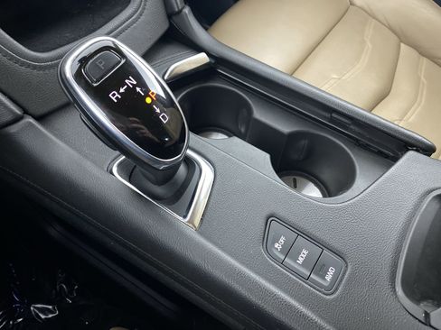 Certified 2018 Cadillac XT5 Platinum w/ Driver Assist Package image 8