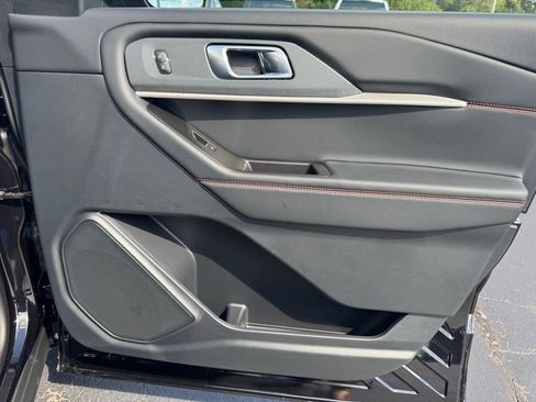 New 2025 Ford Explorer ST-Line w/ Premium Package image 30