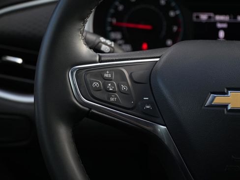 Used 2025 Chevrolet Malibu RS FWD image 17