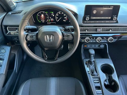 Certified 2025 Honda Civic Sport image 13