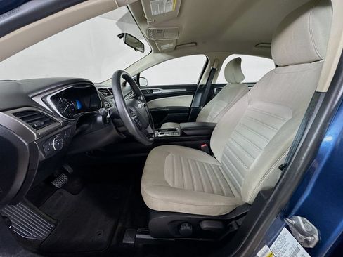 Used 2018 Ford Fusion S FWD image 12