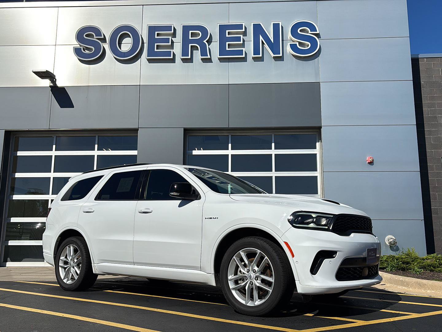 Used 2025 Dodge Durango R/T AWD/4WD image 1