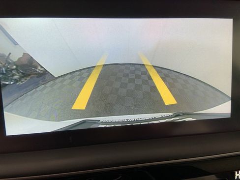 Used 2017 Jaguar F-PACE R-Sport image 14