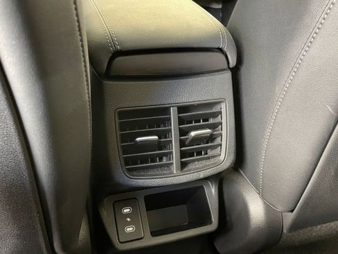 Used 2025 Kia Seltos S image 23