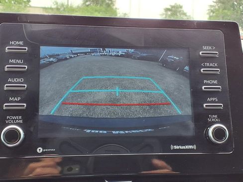Used 2024 Toyota Camry SE FWD image 29