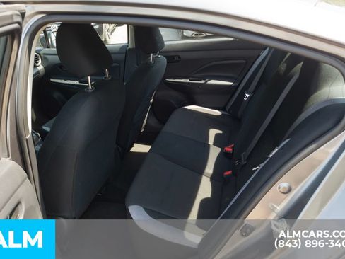 Used 2025 Nissan Versa S FWD image 17
