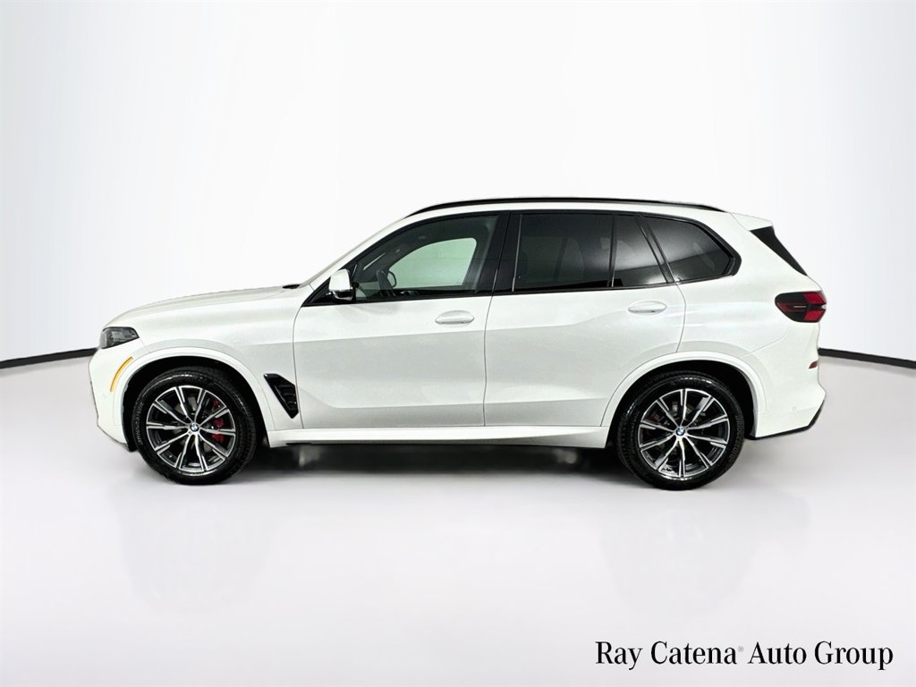 Used 2026 BMW X5 xDrive40i w/ M Sport Package AWD/4WD image 4