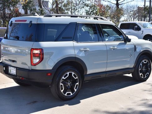 Used 2023 Ford Bronco Sport Outer Banks w/ Tech Package image 7