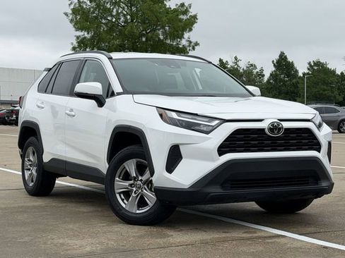 Certified 2025 Toyota RAV4 XLE AWD/4WD image 2