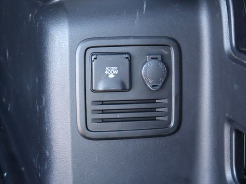 Used 2022 Toyota 4Runner TRD Off-Road Premium image 23