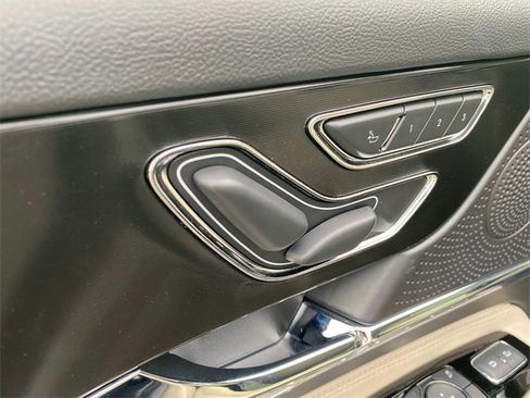 New 2025 Lincoln Corsair Reserve image 12