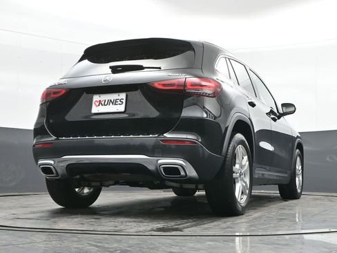 Used 2021 Mercedes-Benz GLA 250 4MATIC image 39