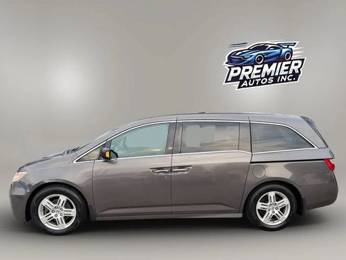 Used 2013 Honda Odyssey Touring Elite image 3