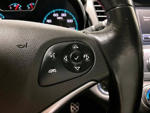 Used 2018 Chevrolet Impala LT FWD image 19