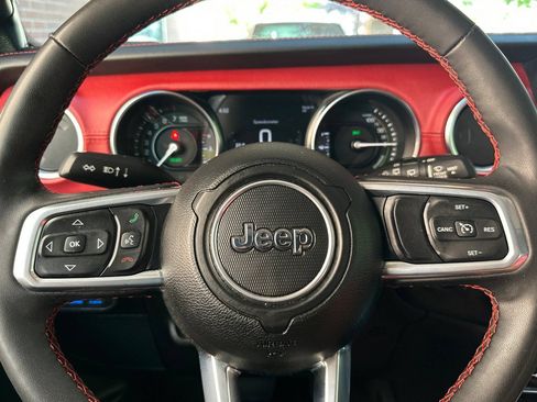 Used 2023 Jeep Wrangler Unlimited Rubicon 4xe AWD/4WD image 30