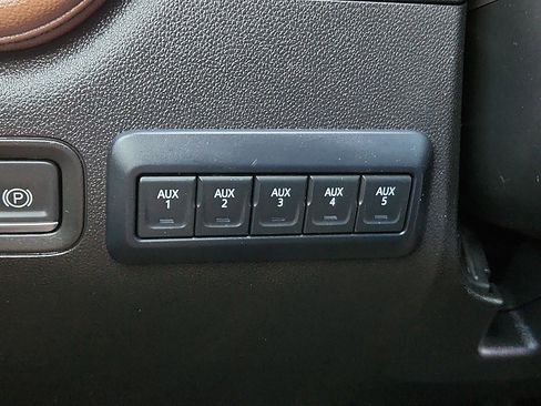 Used 2022 Chevrolet Silverado 3500 High Country w/ Z71 Off-Road Package image 18