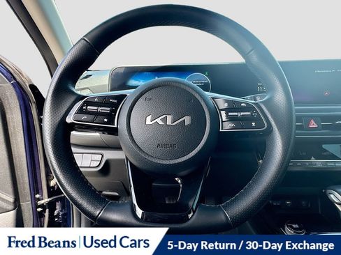 Used 2024 Kia Seltos SX w/ SX Sunroof Package AWD/4WD image 16