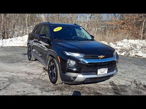 Used 2023 Chevrolet TrailBlazer LT image 2
