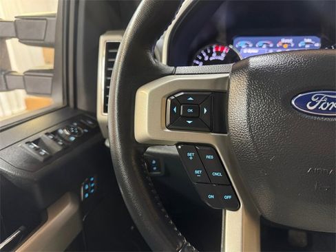 Used 2022 Ford F250 Lariat w/ Lariat Value Package image 25