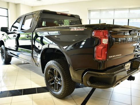 Used 2021 Chevrolet Silverado 1500 Custom Trail Boss w/ Safety Confidence Package AWD/4WD image 4