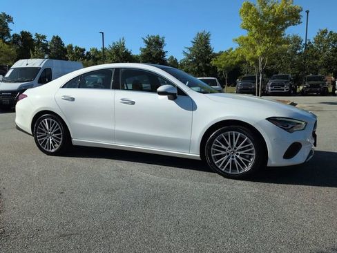 Used 2025 Mercedes-Benz CLA 250 4MATIC image 2