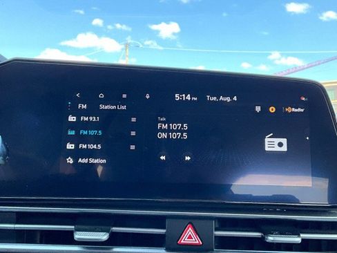 Used 2025 Hyundai Elantra SEL FWD image 18