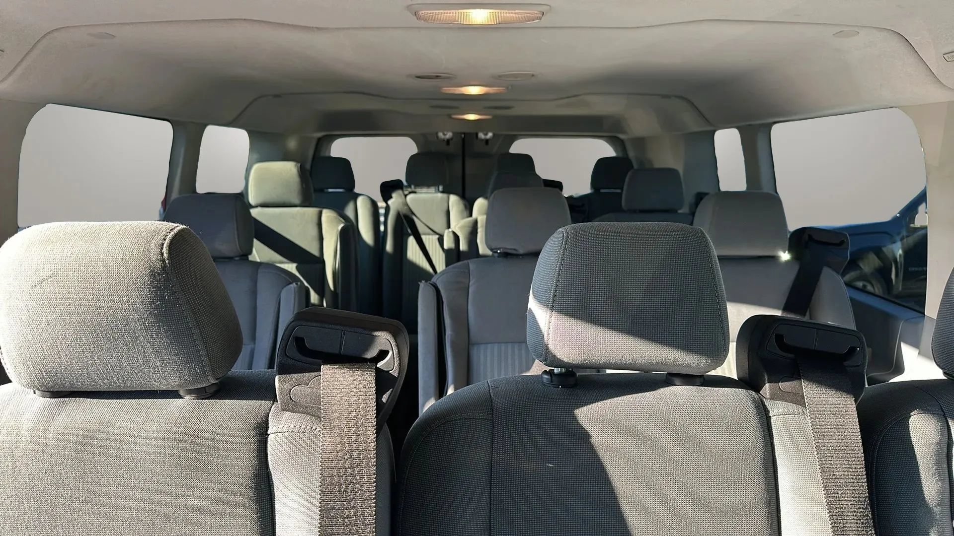 Used 2015 Ford Transit 350 XLT RWD image 17