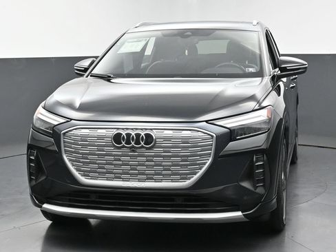 Used 2022 Audi Q4 e-tron Premium Plus w/ Premium Plus AWD/4WD image 11
