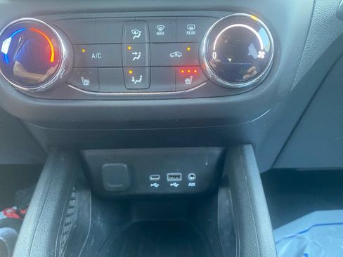 Used 2022 Chevrolet TrailBlazer LT w/ LPO, Blackout Package AWD/4WD image 33