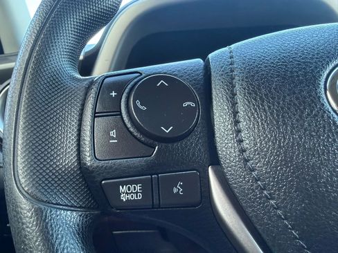 Used 2017 Toyota RAV4 LE w/ All Weather Liner Package image 27