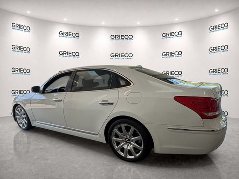 Used 2012 Hyundai Equus Signature RWD image 5