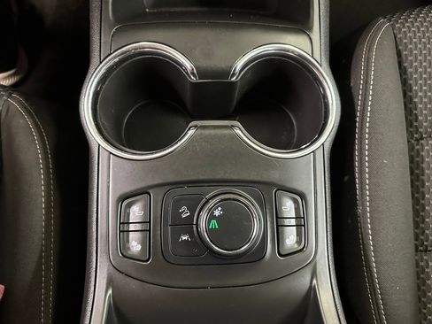 Used 2023 GMC Terrain SLE w/ Driver Convenience Package FWD image 16