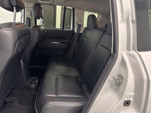 Used 2017 Jeep Compass Latitude AWD/4WD image 21