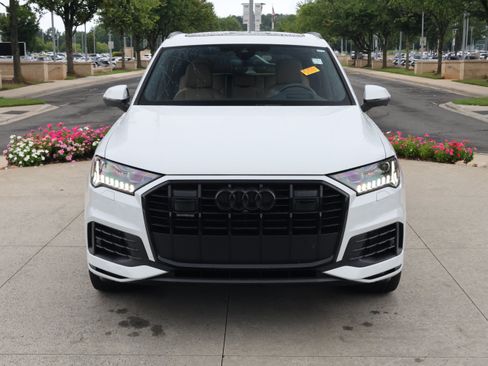 Used 2023 Audi Q7 3.0T Prestige AWD/4WD image 3