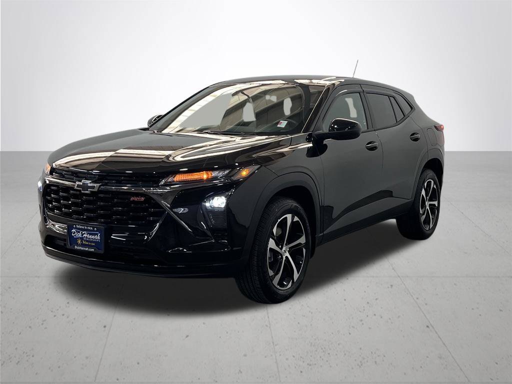 Certified 2025 Chevrolet Trax RS w/ Driver Confidence Package FWD image 2