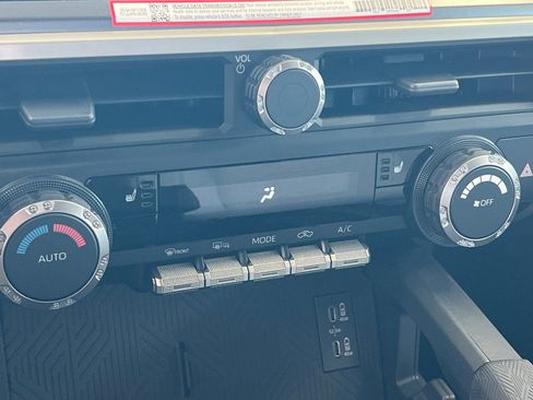 Certified 2025 Toyota Tacoma TRD Sport image 16