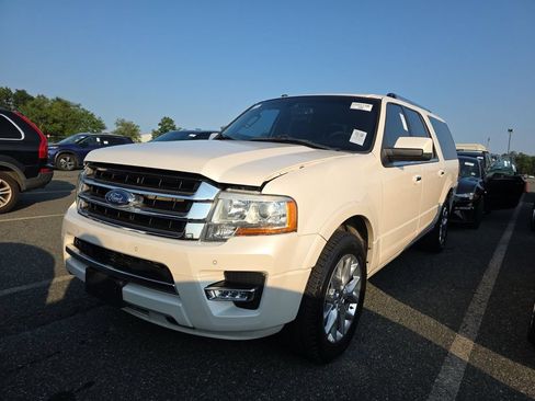 Used 2017 Ford Expedition EL Limited w/ Equipment Group 301A RWD image 5