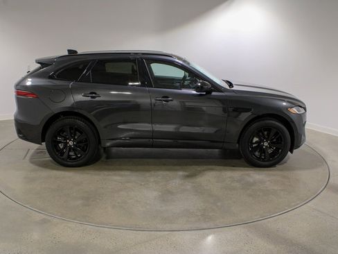 New 2025 Jaguar F-PACE R-Dynamic S image 6