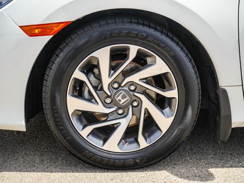 Used 2017 Honda Civic EX image 11