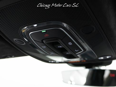 Used 2021 Lamborghini Urus AWD/4WD image 27
