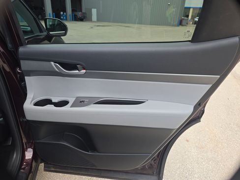 Used 2024 Hyundai Palisade SEL FWD image 24