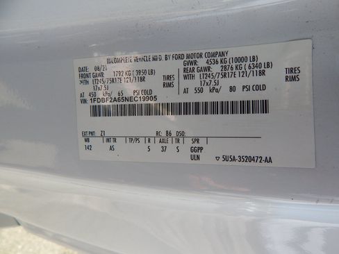 Used 2022 Ford F250 XL w/ Power Equipment Group RWD image 29