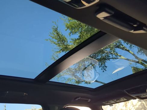 Used 2020 Land Rover Range Rover image 21