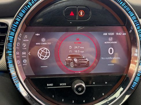 Used 2022 MINI Cooper 2-Door Hardtop w/ Premium Package image 71